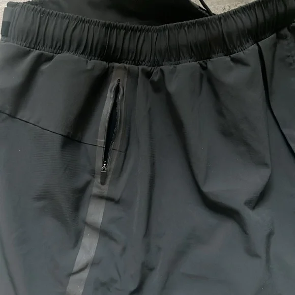 Lululemon Surge Short 6” - Size Large - Picture 5 of 6